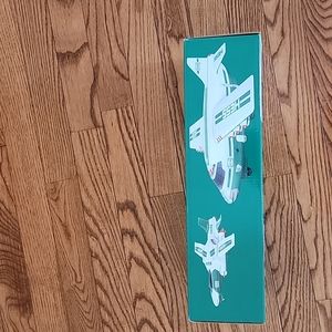 HESS 2021 cargo plane and jet